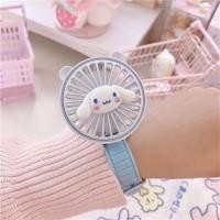 ราคา Freehome ใหม่ Sanrio นาฬิกาข้อมือซิลิโคนแบบมือถือขนาดเล็กที่ชาร์จ Usb สายรัดข้อมือเงียบแบบพกพาพัดลมไฟฟ้าน่ารัก Kuromi Mylody รถเข็นเด็กทารกโต๊ะทำงาน (19200369912)