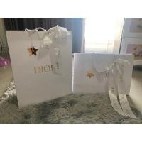 ราคา ถุงกระดาษDiorแท้ ริบบิ้นDiorแท้ ดาวDiorแท้ (16910672020)