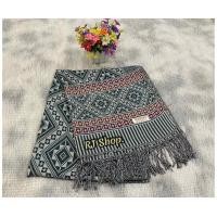 ราคา ผ้าคลุมไหล่ ผ้าพันคอ ลายขิด งานทอแฟชั่น ชื้อเป็นของฝากได้มีหลายสีให้เลือก (21402197721)