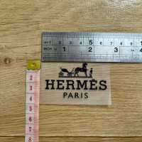 ราคา ตัวรีดร้อน ตัวรีดติดเสื้อ แบรนด์ Chanel Versace Balenciaga Prada Louis ใช้งานง่าย ติดทุกเนื้อผ้า (21572702732)