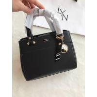 ราคา พร้อมส่ง กระเป๋าlyn ทรงถือ มีสายยาว รุ่นนี้หรูมากสาวออฟิส ออกงาน ต้องมี (20600289515)