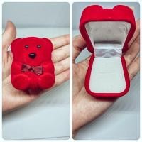 ราคา ตลับใส่แหวน กำมะหยี่สีแดง (12600904815)