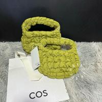 ราคา พร้อมส่ง กระเป๋า Cos quilted micro bag สี Black Lilac Silver Green Off white Denim Baby Blue Red ของแท้100 (21540268087)