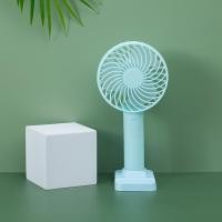 ราคา CHOMA พัดลมมือถือ ปรับระดับได้ 3 ระดับ ลมเย็น แรง พัดลมตั้งโต๊ะ พร้อมฐานวางโทรศัพท์ แถมฟรี สายชาร์จUSB และ ถ่าน (21551185206)