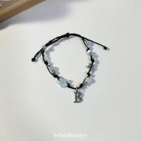 ราคา กำไลเชือกเทียน พร้อมจี้ตัวอักษร A Z ? กำไลเชือกถัก (21483246601)