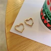 ราคา JWER ต่างหูห่วงโลหะแฟชั่นที่สร้างสรรค์รูปหัวใจสำหรับผู้หญิงต่างหูเงินสีเงินแบบกลวงรูปตัว C เครื่องประดับงานปาร์ตี้ (20583511027)