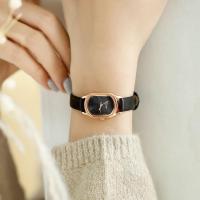 ราคา Eavanlin นาฬิกาผู้หญิงสไตล์ใหม่หรูหราไฟนาฬิกาหน้าปัดทรงสี่เหลี่ยมย้อนยุคแนวแฟชั่นดูนาฬิกาหน้าปัดทรงสี่เหลี่ยมขนาดเล็กของผู้หญิงแบบเรียบง่าย (20399925893)