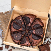 ราคา บราวนี่ถาด Brownie Box หน้าช็อคโกแลตชิพ (21785225231)