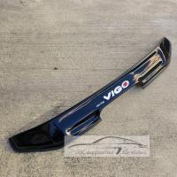 ราคา กันแมลงหน้า Toyota Vigo วีโก้ ปี 2005 2010 แบบใหญ่ รุ่นเว้าจมูก เครื่อง3000 สีดำ (20579367243)
