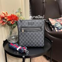 ราคา กระเป๋าสะพายข้าง กระเป๋าสะพายผช กระเป๋าแฟชั่น2022 กระเป๋า สะพายผญ กระเป๋าคาดอก กุชชี่Ver 2 งานคุณภาพ ตัดเย็บเรียบร้อย พร้อมส่ง (13172453173)