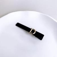 ราคา กิ๊ฟติดผมหรูๆ กิ๊บติดผมy2k เครื่องประดับผมสไตล์เกาหลี หนังลายเพชรที่เรียบง่าย คลิปด้านข้าง รูปดาวตัวอักษรโลหะคลิปผม แฟชั่นเลดี้เครื่องประดับผม Pinapple (21520235648)