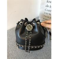 ราคา พร้อมส่ง กระเป๋าสะพายข้างผู้หญิง กระเป๋าสะพาย LYN รุ่น ขนมจีบ แท้ Outlet สินค้าในไทย (21480825125)