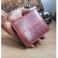 ราคา กระเป๋า 2 พับ สีน้ำตาล เกลดของงูทะเลเด่นชัดมาก กระเป๋าหนังงู ทะเล เป็นหนังงูแท้ (16117707001)