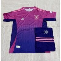 ราคา ชุดฟุตบอล ทีมชาติเยอรมัน รุ่นใหม่ล่าสุด 2023 24 เสื้อพร้อมกางเกง (21902821998)