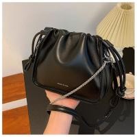 ราคา กระเป๋าใบเล็กสายโซ่แฟชั่นสไตล์เกาหลีแมทช์ลุคง่ายสำหรับผู้หญิงกระเป๋าทรงสี่เหลี่ยมใบเล็กลายเมฆจับจีบแบบใหม่กระเป๋าสะพายข้างนิชแบรนด์สำหรับฤดูใบไม้ผลิและฤดูร้อน (21981420240)