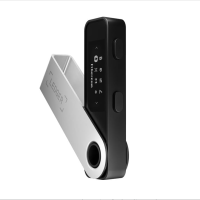ราคา Ledger Nano S Plus Cryptocurrency Hardware Wallet bitcoins กระเป๋าเงินเข้ารหัสฮาร์ดแวร์ btc กระเป๋าฮาร์ดแวร์เก็บ ของแท้ 100 (21668134230)