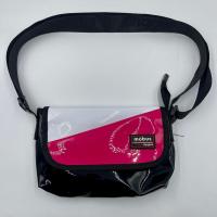 ราคา MOBUS กระเป๋าสะพายข้าง ผ้าหนังแก้ว (21444078427)