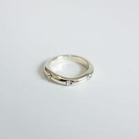 ราคา Mad Creation Club Skinny Gem Ring Gold and Silver แหวนเงิน 925 ชุบทอง 18K (14798533353)