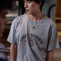 ราคา MOO 2 24 Grey Money T shirt เสื้อยืดลายคอกลมสกรีนลาย Grey Money ด้านหน้า (21432370200)