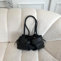 ราคา NARI MARI The Classique Bag กระเป๋าสะพายหนังสไตล์วินเทจ (21554287843)