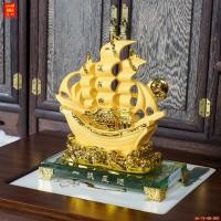 ราคา เรือสำเภาทอง การค้า ธุรกิจ งานเรซิ่นพ่นทรายทองพร้อมฐาน สูง 7 นิ้ว สวยมาก (10564252560)
