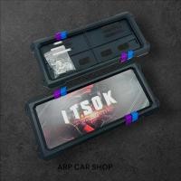 ราคา ใหม่ล่าสุด กรอบป้ายทะเบียนรถยนต์ ITSOK ลายเคฟล่า ดำ ขาวสีขาว มี 3 ลาย มีชุดน็อตให้ครบ ได้ 1 คู่หน้าหลัง (21720388399)