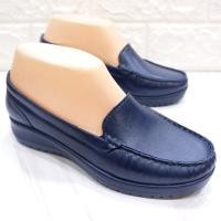 ราคา รองเท้าคัทชูยาง ส้นสูง 3 5 เซน โลฟเฟอร์ รองเท้าคัทชู พื้นนุ่ม ยางนิ่ม ไซส์ 35 40 (17754054606)