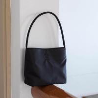 ราคา พร้อมส่งของแท้100 กระเป๋า Mucu and Ebony กระเป๋านำเข้าจากเกาหลี (20724585898)