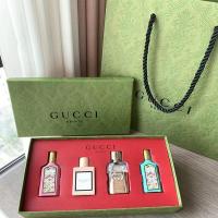 ราคา G ucci Mini Discovery Kit Festive Fragrance Gift Set 5ml 4ขวด Gucci Perfume Set 4 Pc พร้อมกล่องและถุง เซตน้ําหอมพกพาสะดวก (21995794064)