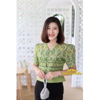 ราคา เสื้อพื้นเมืองหญิง เสื้อพื้นเมืองลายไทย คอวี (21122750435)