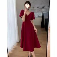 ราคา ชุดเดรสยาวคอวีสำหรับผู้หญิง เดรสเดรสสีแดงไวน์แขนพองสำหรับใส่ในฤดูร้อน (21666900247)