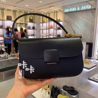 ราคา ลดราคา กระเป๋า CHARLES KEITH ขนาด8 5นิ้ว รุ่นสุดฮิต งานแท้หิ้วขึ้นเครื่องได้ทั่วโลก (19652589687)