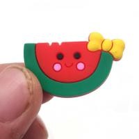 ราคา สตรอเบอร์รี่เชอร์รี่แตงโม PVC รองเท้าที่มีเสน่ห์ Crocs นักออกแบบอุปกรณ์ Jipenn สำหรับ Croc Diy สายรัดข้อมือกระเป๋าเป้สะพายหลัง (10342898648)