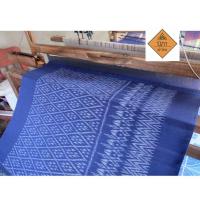 ราคา ผ้าฝ้ายมัดหมี่ทอมือ 4 ตะกอ ลายดอกแก้วสีน้ำเงิน ร้านนิภาผ้าไทย เนื้อผ้าลายลูกแก้ว ใส่เป็นผ้าถุงหรือตัดชุดสำเร็จผ้ายาว 2 ม (21716111713)
