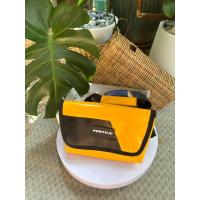 ราคา กระเป๋าผ้าใบวินเทจ คาดอก FERTILE กันน้ำ ฟรีดันทรง (16011715643)