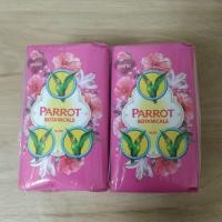 ราคา Parrot สบู่นกแก้ว 70 กรัม แพค 4 ก้อน กลิ่นลิลลี่พีช โรสเบอร์รี่ ทานาคา ไวท์ซากุระ มะลิ ลีลาวดี (21861542596)