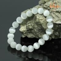 ราคา หินตาแมว หินไพฑูรณ์ สีขาว ขนาด 10 มิล Cats Eye Chrysobery กำไลหินมงคล หินแห่งความรัก ความเมตตา หินสี กำไลหิน หินมงคล หินสีขาว by ออมทอง (15565690390)