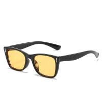 ราคา พร้อมส่งจากไทย NEW แว่นกันแดดแฟชั่น แว่นตากันแดด ทรงSuperสี่เหลี่ยมยอดนิยม แนวเกาหลี UV400 รุ่น ฺฺKD97110 (19037396245)