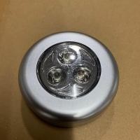 ราคา ไฟตู้เสื้อผ้า led ติดผนัง เพดาน ทางเดิน ใช้งานได้อเนกประสงค์ ในโคมไฟมีหลอด LED แสงขาว 3 ดวง ใส่ถ่าน AAA 3 ก้อน (7184146817)