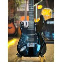 ราคา กีต้าร์ไฟฟ้า Siam music กีต้าร์มือซ้าย รุ่น SM 02L มือซ้าย สีขาว ปิ๊กอัพ HSS จำนวน 22 เฟรต กีตาร์ สำหรับมือซ้าย ฟรี ปิ๊ก2 สายแจ็ค ใบคอร์ด คันโยก ประแจ (21418629561)