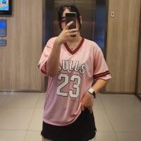 ราคา เสื้อคอวี โอเวอร์ไซส์ เสื้อเบสบอล เสื้อบาส เสื้อกีฬาแฟชั่น ผ้าไมโครเกรดพรีเมี่ยม (22018561604)