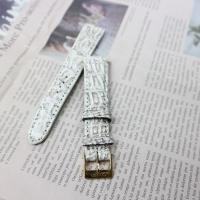 ราคา Genuine leather crocodile สายนาฬิกาหนังจระเข้แท้ งานมือ ไซร์ 20 MM ส่วนท้องไผ่เล็ก แถมสปริง รับประกันสินค้า ไม่แท้ยินดีคืนเงิน (16651451808)