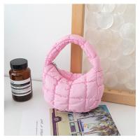 ราคา ส่งฟรี พร้อมส่งจากไทย BNG soft bag กระเป๋าถือ ทรงก้อนเมฆ ผู้หญิง ก้อนเมฆ สไตล์เกาหลี น้ำหนักเบา F2395 (21398155973)