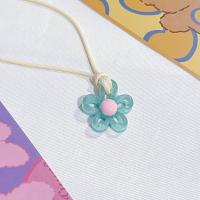ราคา flower necklace สร้อยคอ y2k สร้อยคอจี้ดอกไม้มีกลิตเตอร์ สีพาสเทล สร้อยเชือกถัก (19728708856)