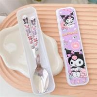 ราคา SANRIO Kuromi ชุดช้อนส้อมสเตนเลส ลาย Hello Kitty My Melody น่ารัก สําหรับเด็ก 3 ชิ้น (21732682271)