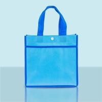 ราคา ถุงผ้าสปันบอนด์ ลดโลกร้อน หลายสีสวย ขายดี กระเป๋าผ้า ออกแบบพิเศษ ด้านหน้ามีที่ใส่ของได้อีก ของชำร่วย ถุงผ้าสปันบอน ถุงผ้าสปัน (20868540645)