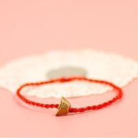 ราคา กำไลปี่เซียะ กำไลมงคลนำโชค เชือกสีแดง เล็ก ของขวัญ ทอ ปี่เซียะนำโชค สร้อยข้อมือถัก นำโชคลาภมาให้ เหมาะสำหรับผู้ชายและผู้หญิง สินค้า 1 บาท Shirry (21241728294)