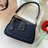 ราคา กระเป๋าสะพาย LYN หน้าเข็มขัด มี 7 สึ (21800371570)