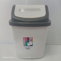ราคา ถังขยะมีฝาปิดฝาสวิงสีขาวจุ 16 ลิตร ขนาด กว้าง 26 ซม ยาว 23 2 ซม สูง 37 ซม (21768183472)