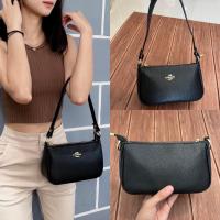 ราคา bag Original 2023 new high quality PU waterproof fashion womens shoulder bag zipper sling bag Anti theft high end tote bag กระเป๋าโค้ช โค้ชพอช P 835 (22035856016)